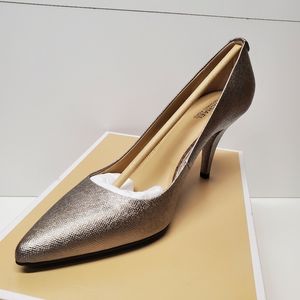 MK Flex Mid Pump Gunmetal Metalic Leather heels 👠